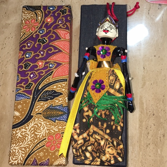 Ethnic ornament with dual face